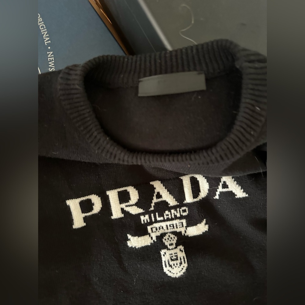 Worn twice Prada sweater